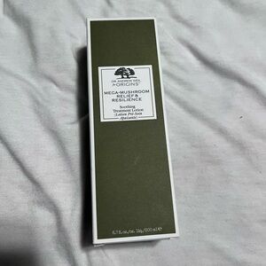 Origins Mega-Mushroom Soothing Lotion in Olive Green